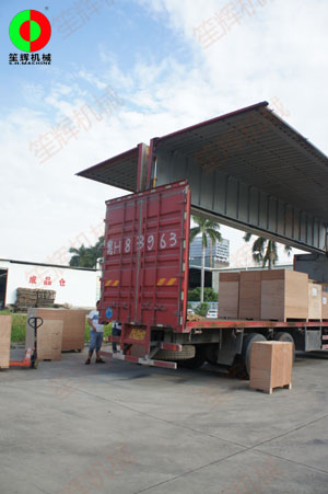 海外訂單逐步回暖,客戶大批蔬果處理加工設備裝車發往海關出貨！